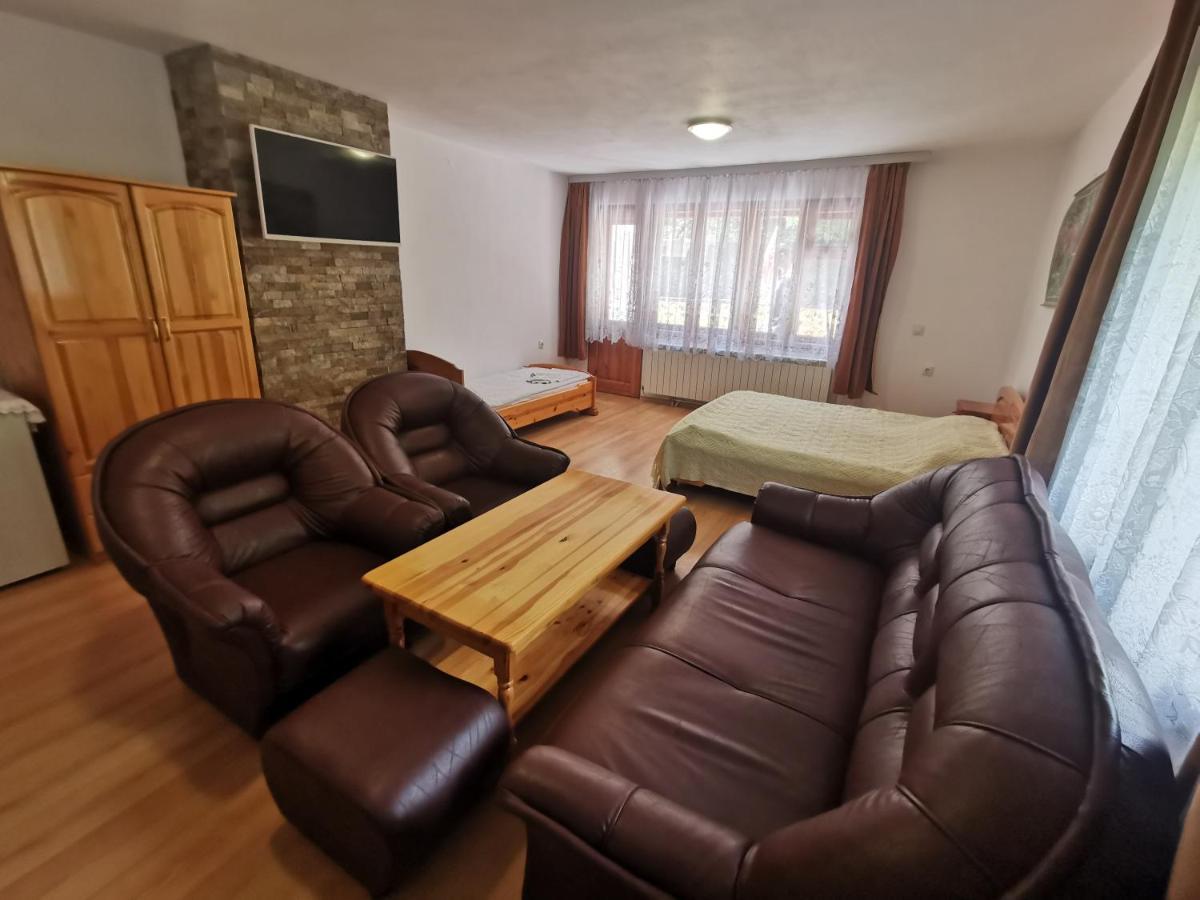 Къща За Гости "Марина Ливада" Velingrad Dış mekan fotoğraf